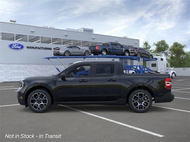 2025 Ford Maverick Lariat photo 2