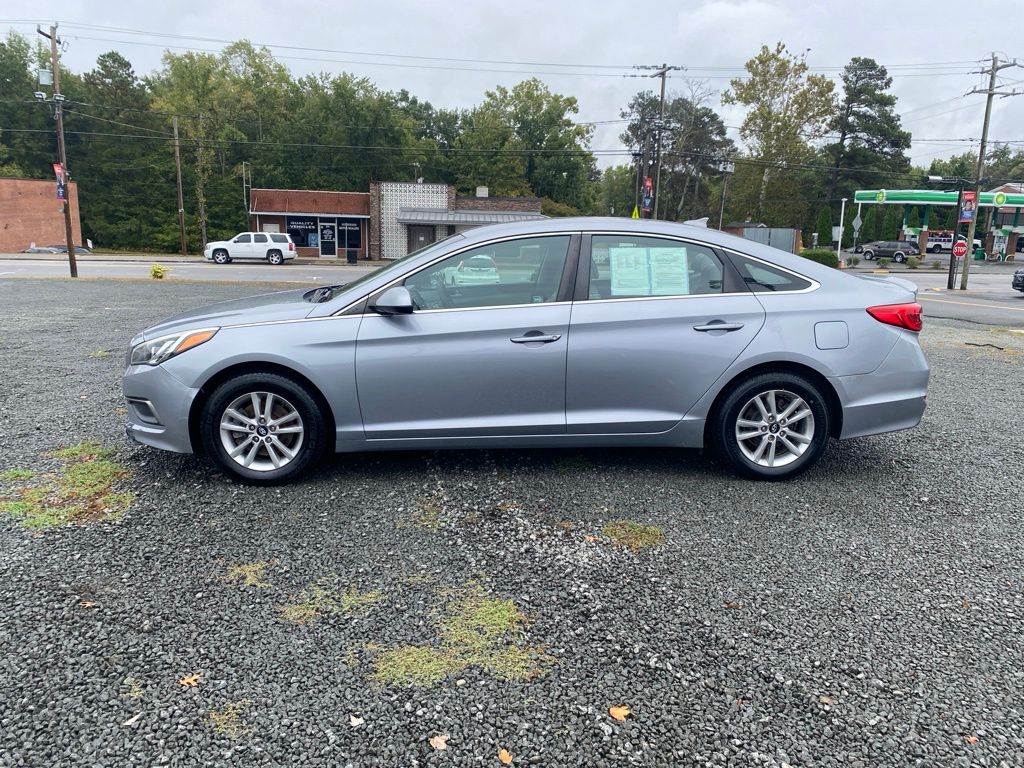 2016 Hyundai Sonata Base photo 4