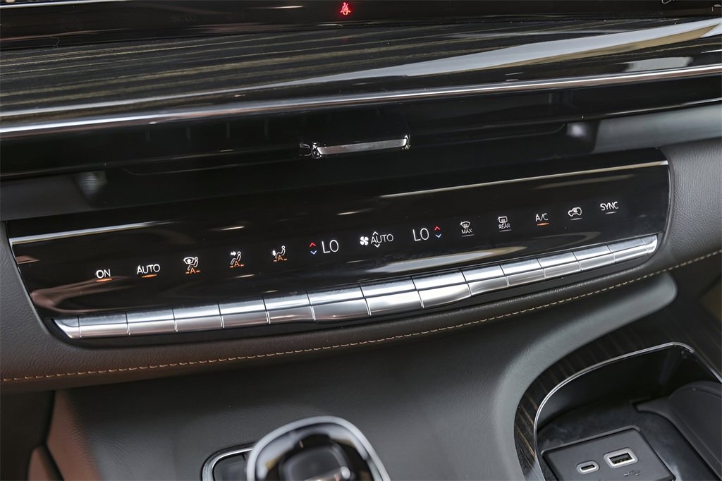 2023 Cadillac Escalade ESV Sport photo 15