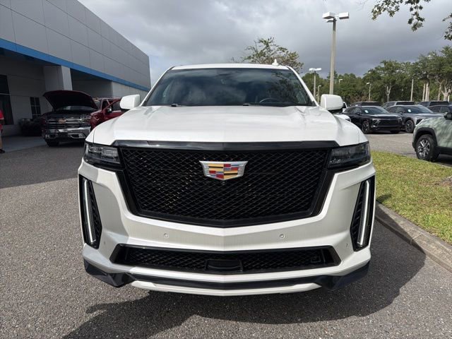 2023 Cadillac Escalade ESV photo 2