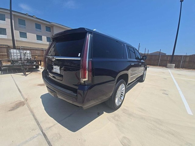 2018 Cadillac Escalade ESV Platinum photo 2