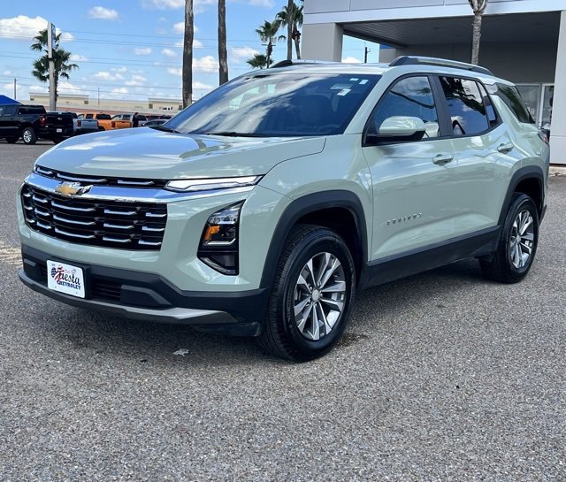 2025 Chevrolet Equinox LT photo 3