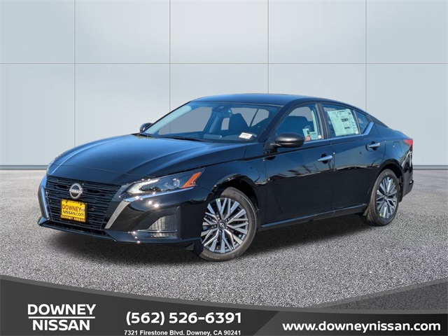 2025 Nissan Altima SV's photo