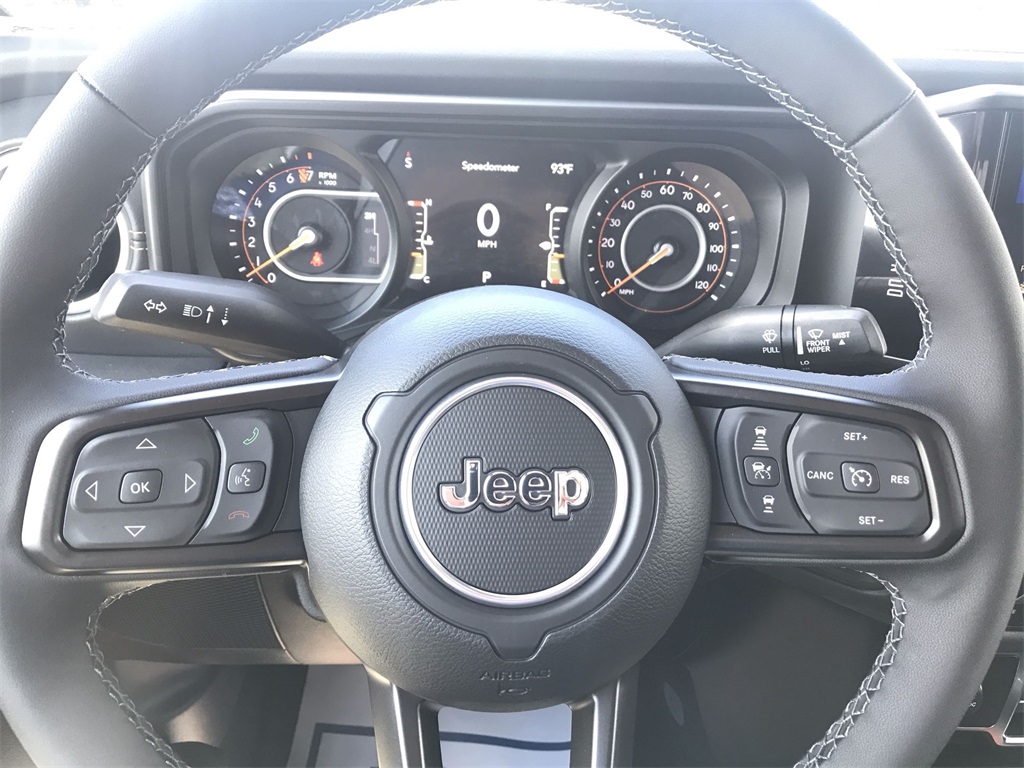 2025 Jeep Gladiator Sport photo 14