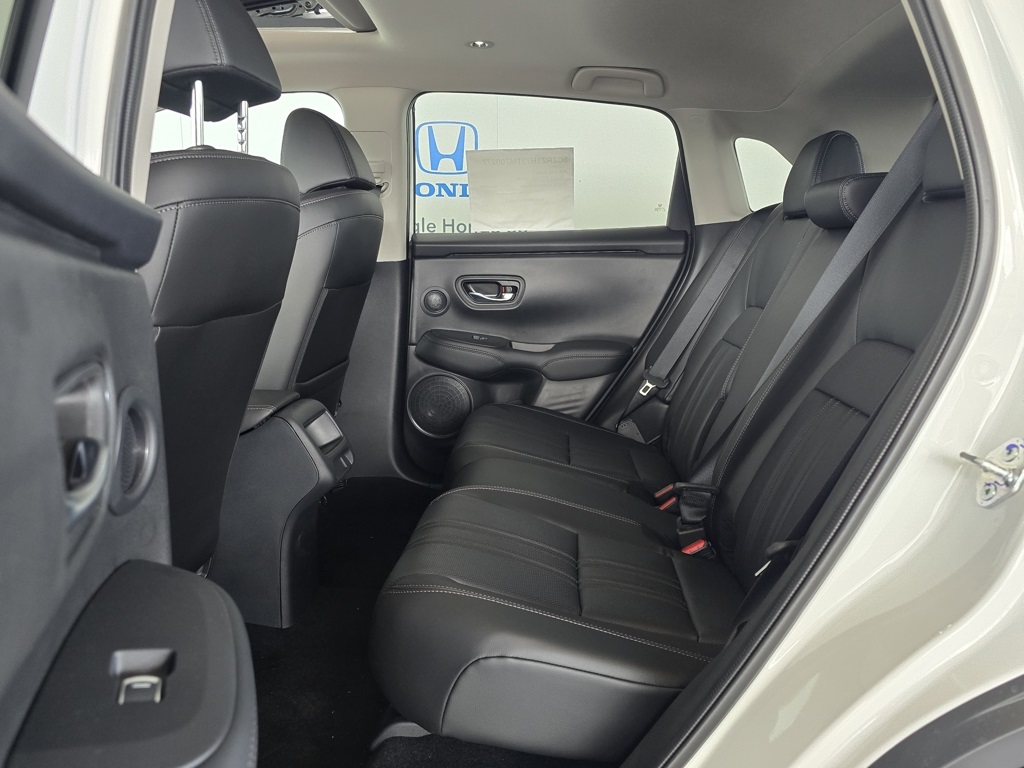 2026 Honda HR-V EX-L photo 13