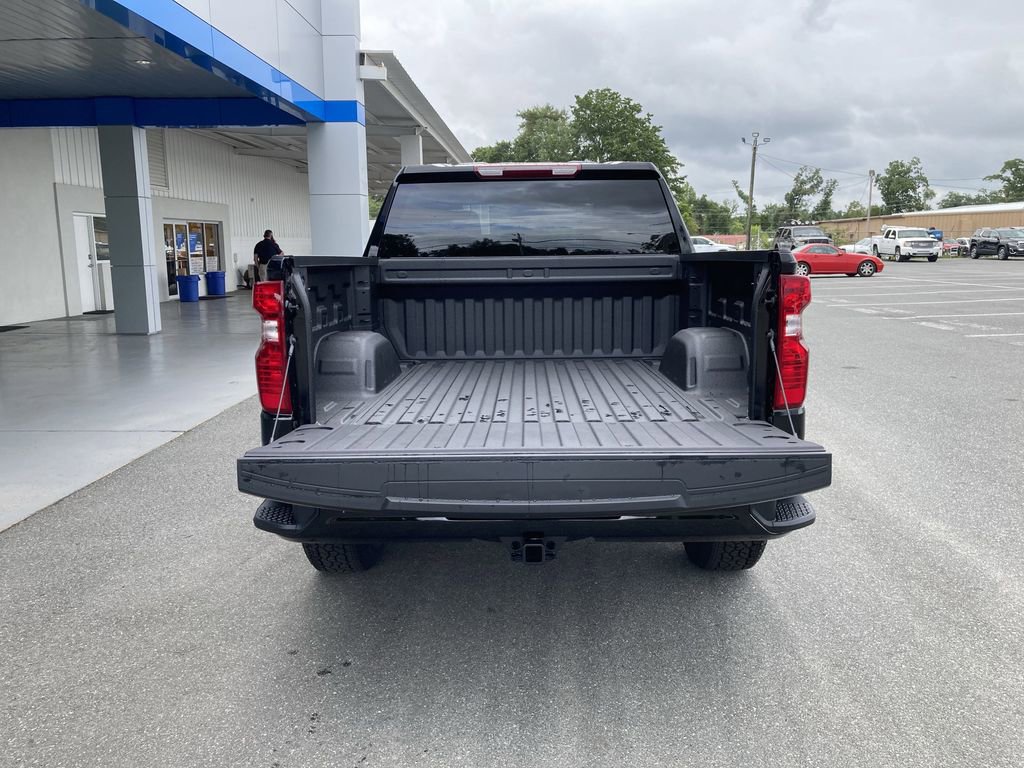 2025 Chevrolet Silverado 1500 Custom photo 31