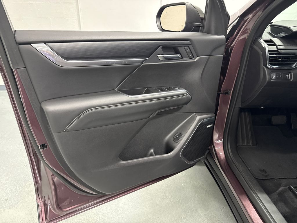 2025 Gmc Acadia Elevation photo 10