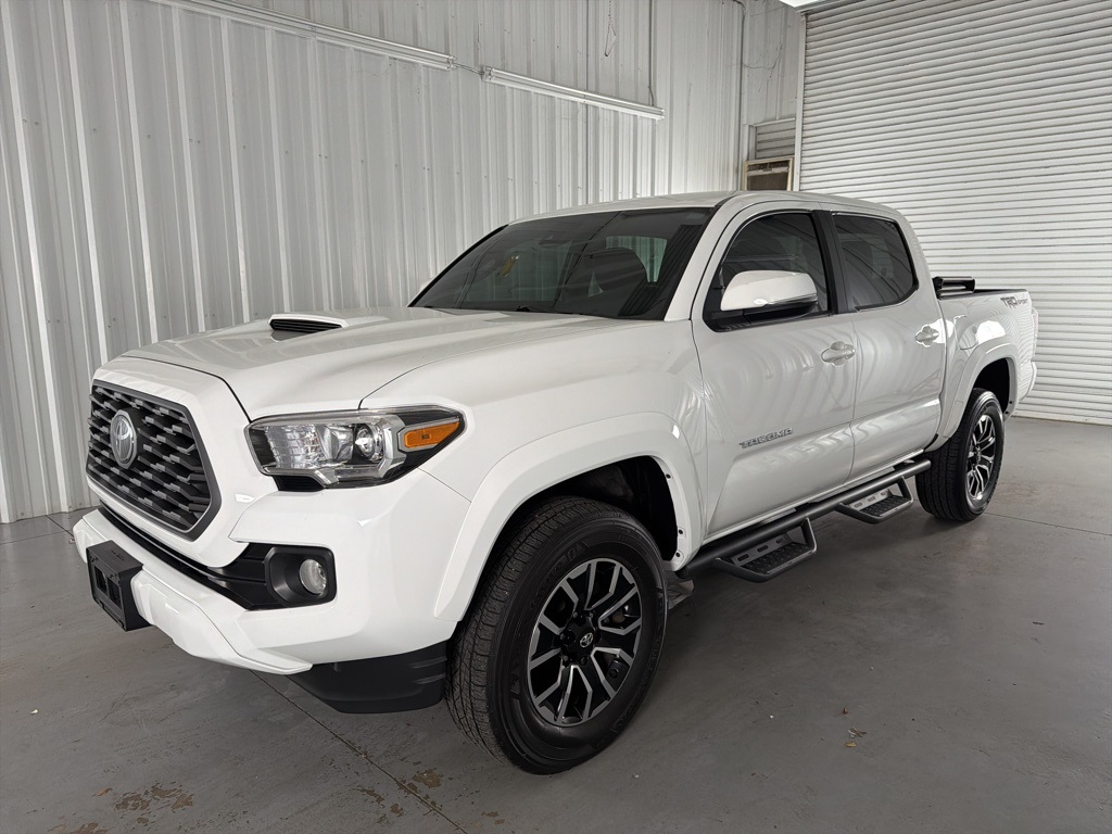 2022 Toyota Tacoma TRD Sport photo 3