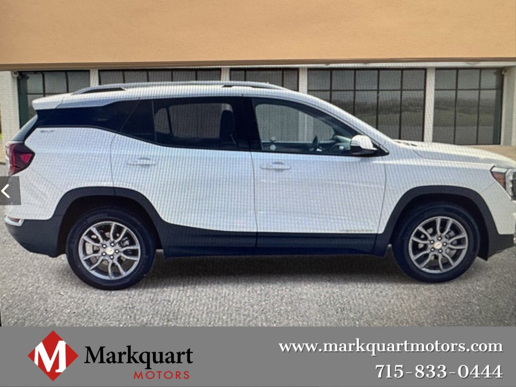 2024 GMC Terrain SLT's photo