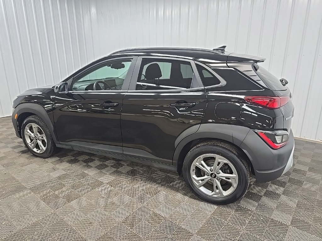 2023 Hyundai Kona SEL photo 3