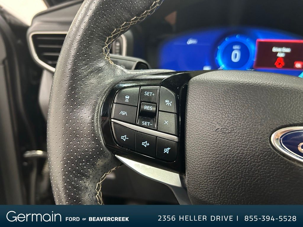 2022 Ford Explorer ST photo 19