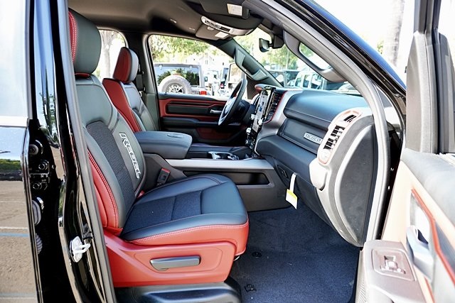 New 2026 Diamond Black Crystal Pearl-Coat Exterior Paint RAM Rebel image 15