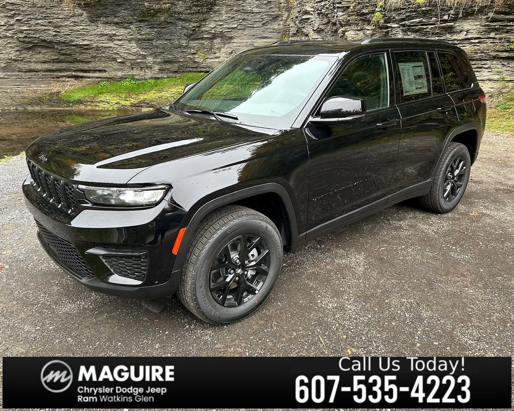 2025 Jeep Grand Cherokee Altitude's photo