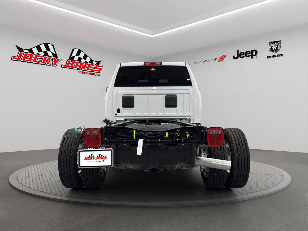 2026 Ram 5500 Tradesman photo 4