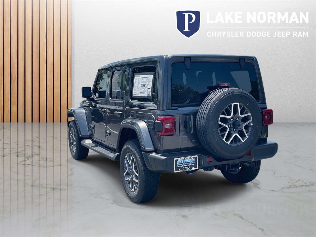 2025 Jeep Wrangler Sahara photo 5