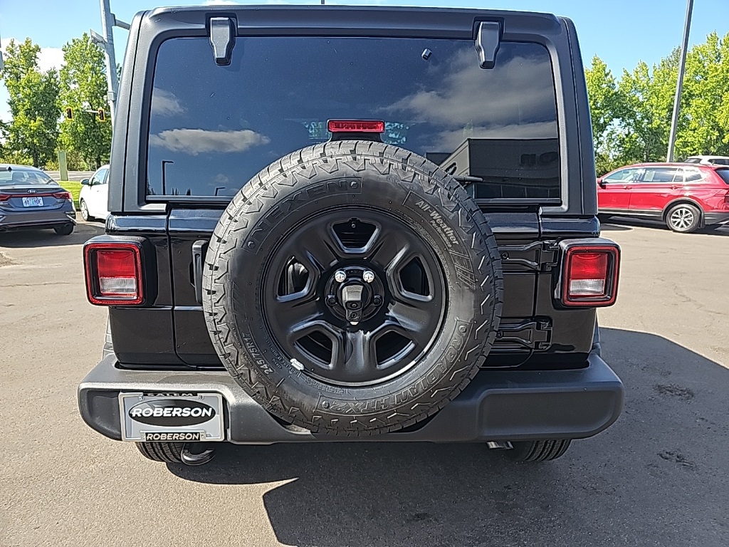2025 Jeep Wrangler Sport photo 4