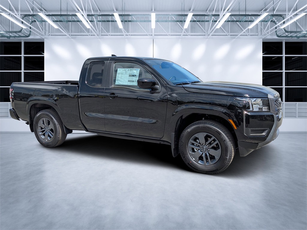 2025 Nissan Frontier SV's photo