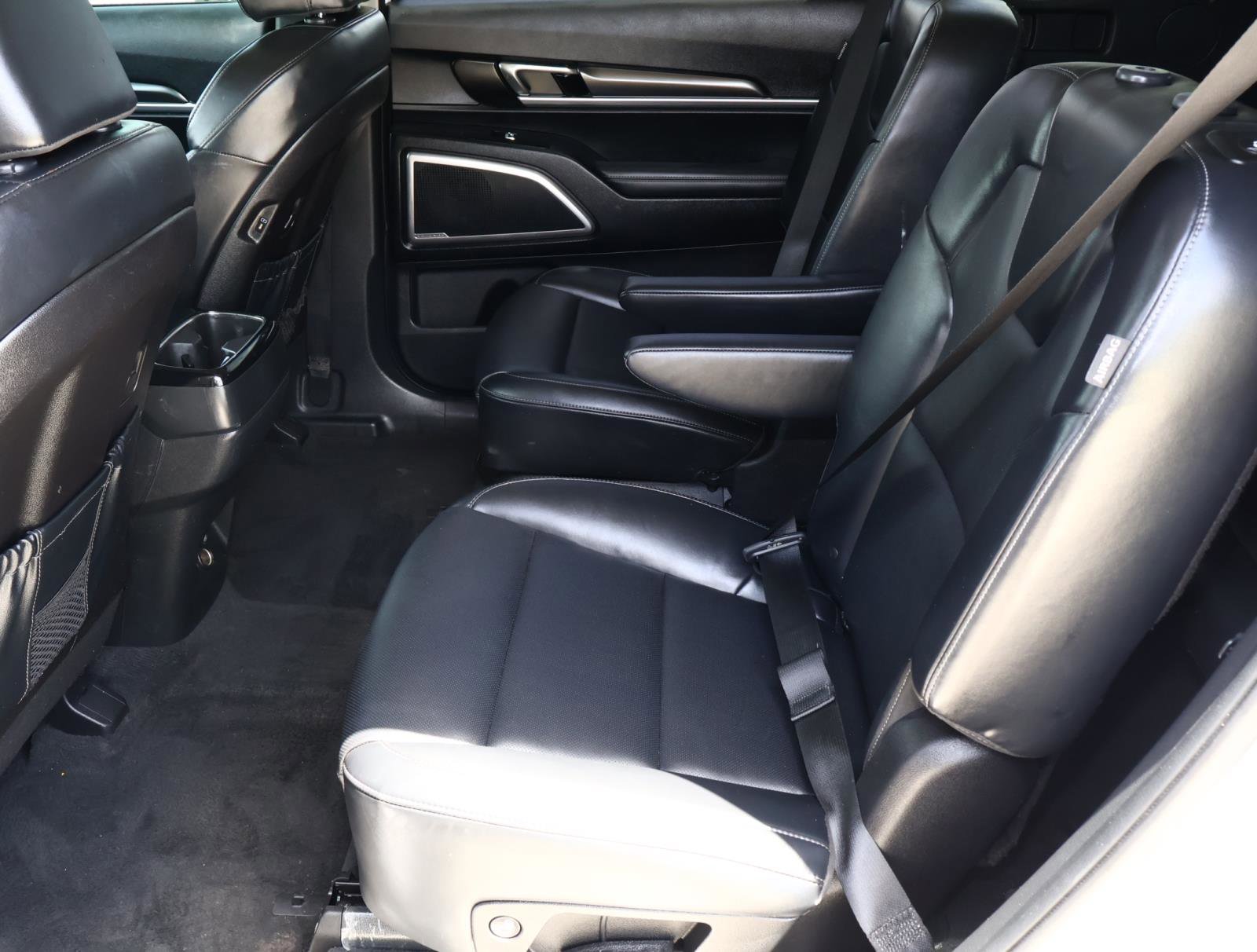 2024 Kia Telluride S photo 18