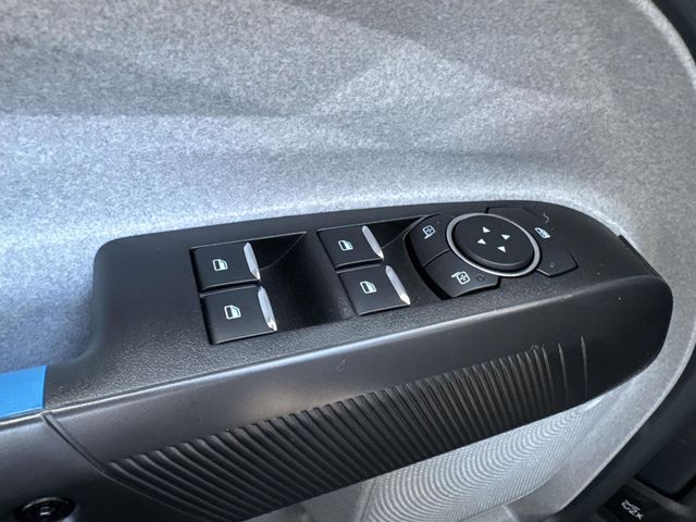 2025 Ford Maverick XLT photo 17