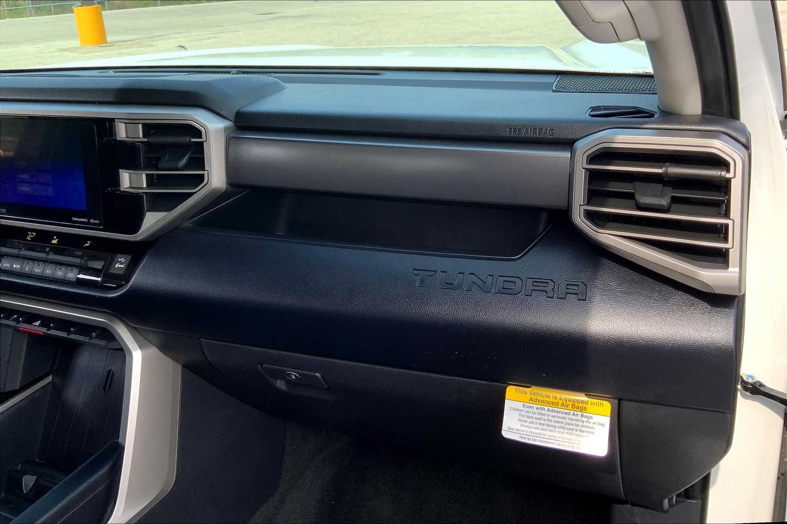 2024 Toyota Tundra SR5 photo 32