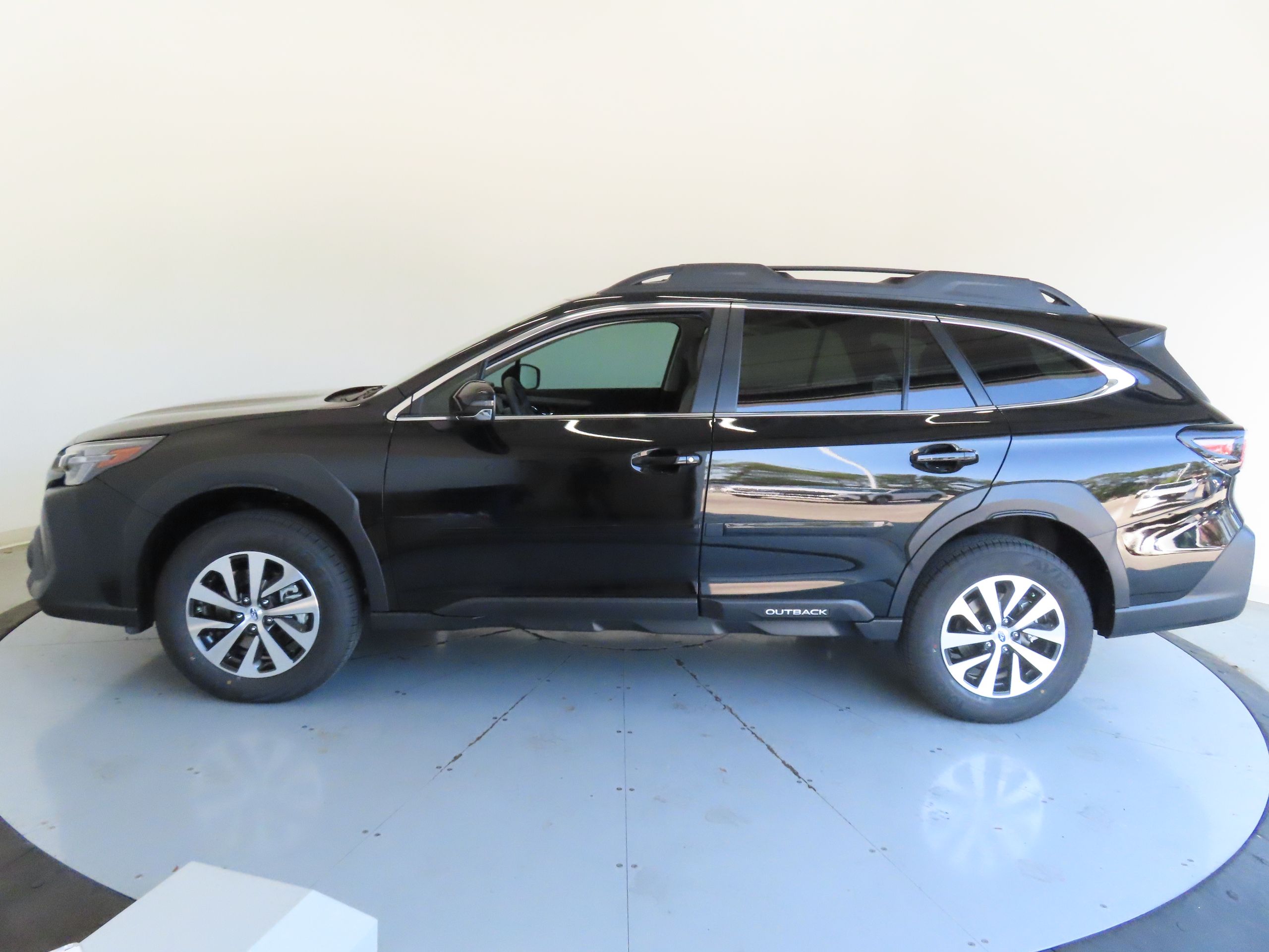 2025 Subaru Outback Premium photo 6