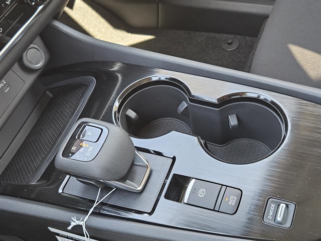 2026 Nissan Rogue S photo 15