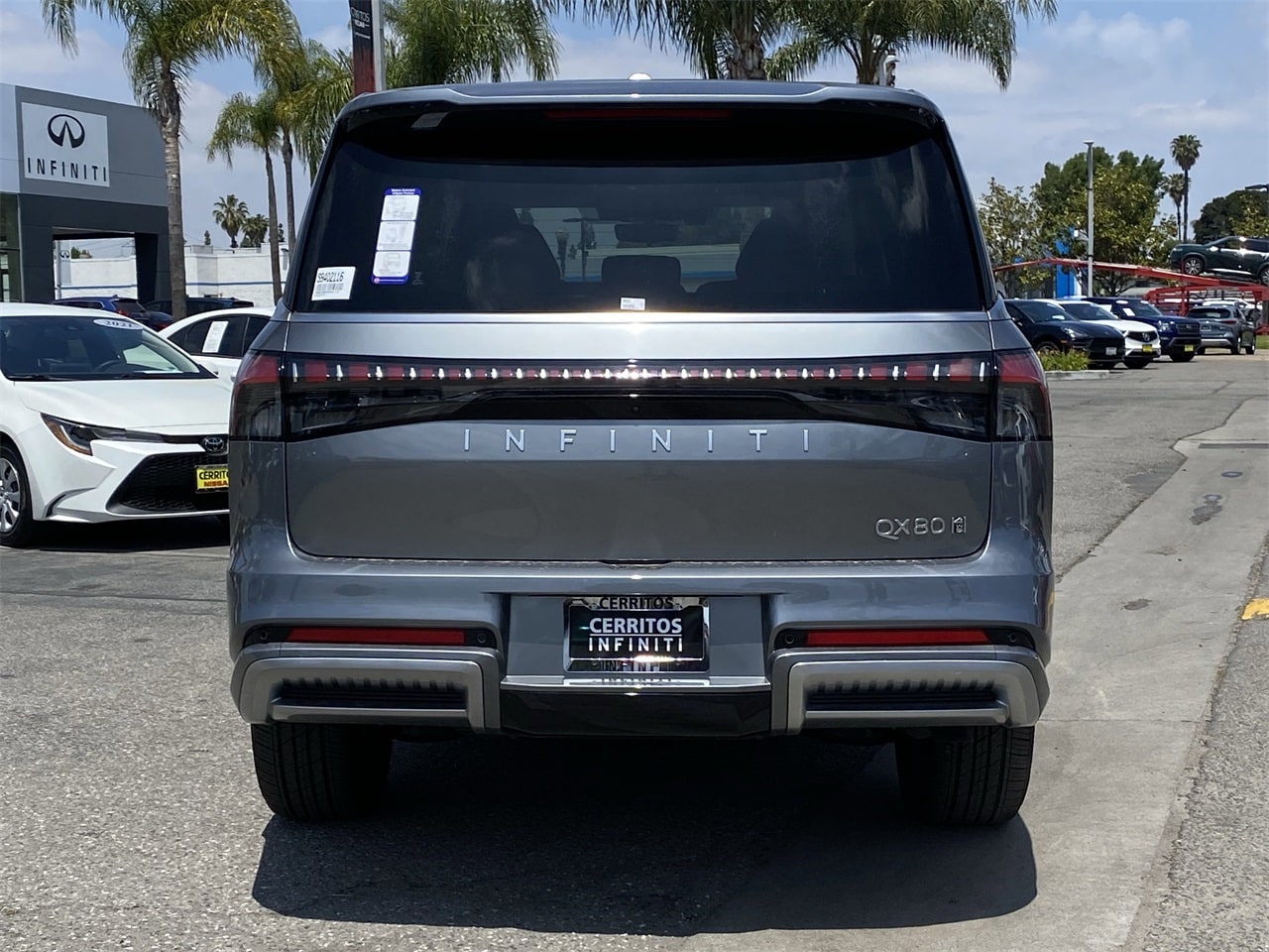 2025 Infiniti QX80 Sensory photo 5