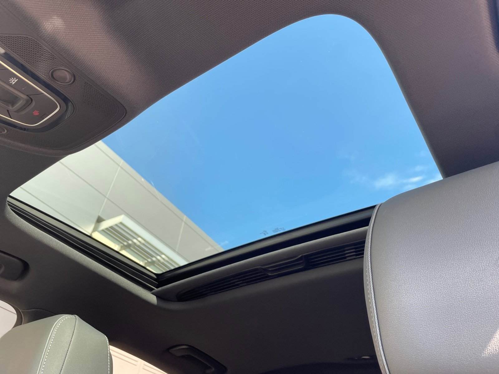 2024 Audi A4 S line Premium Plus photo 4