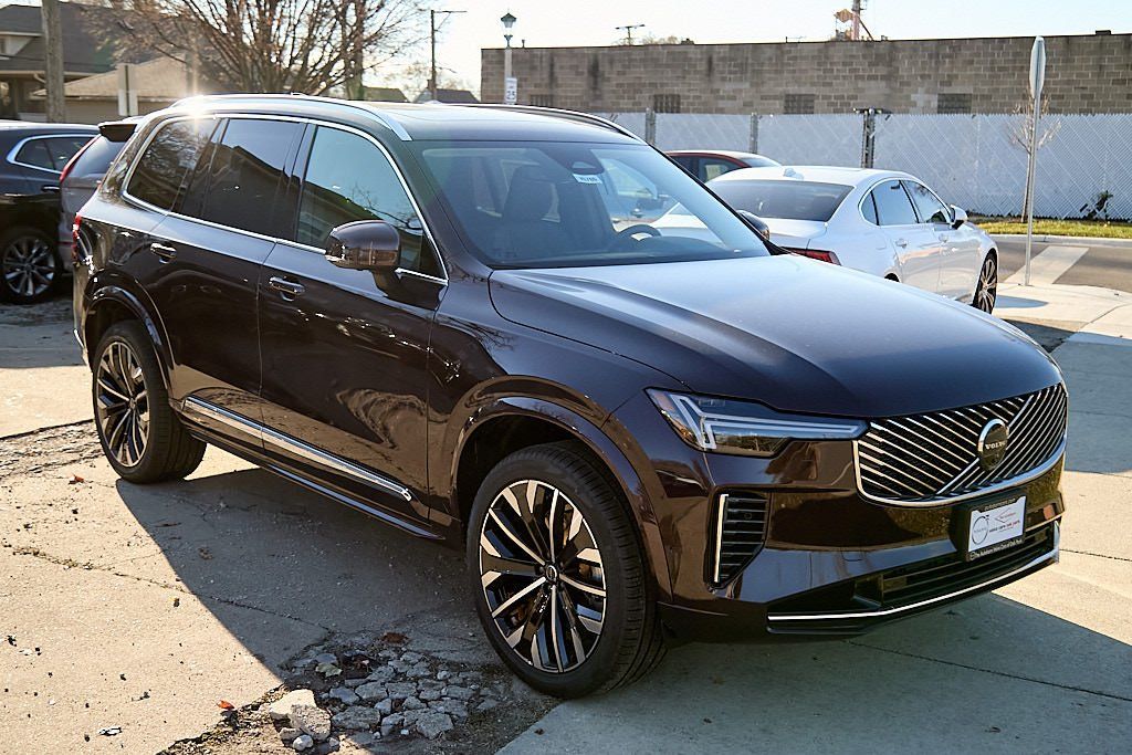 2026 VOLVO XC90 - Image 3