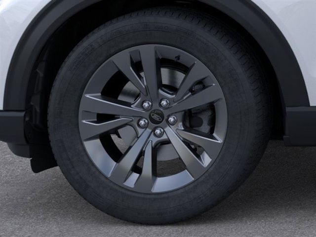 2025 Ford Explorer photo 15