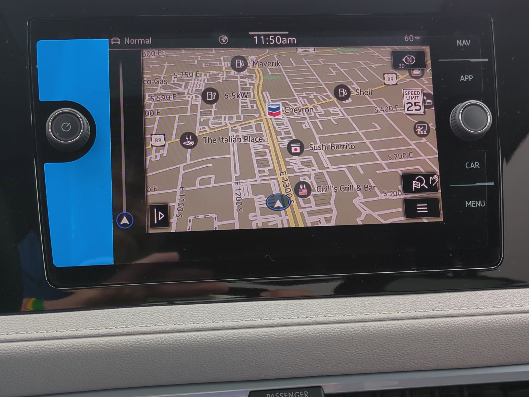 2025 Volkswagen Taos SEL photo 12