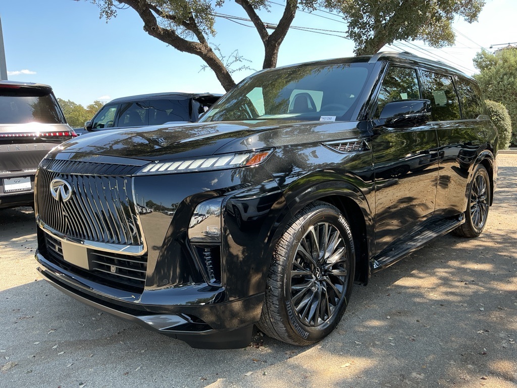 2026 Infiniti QX80 photo 2