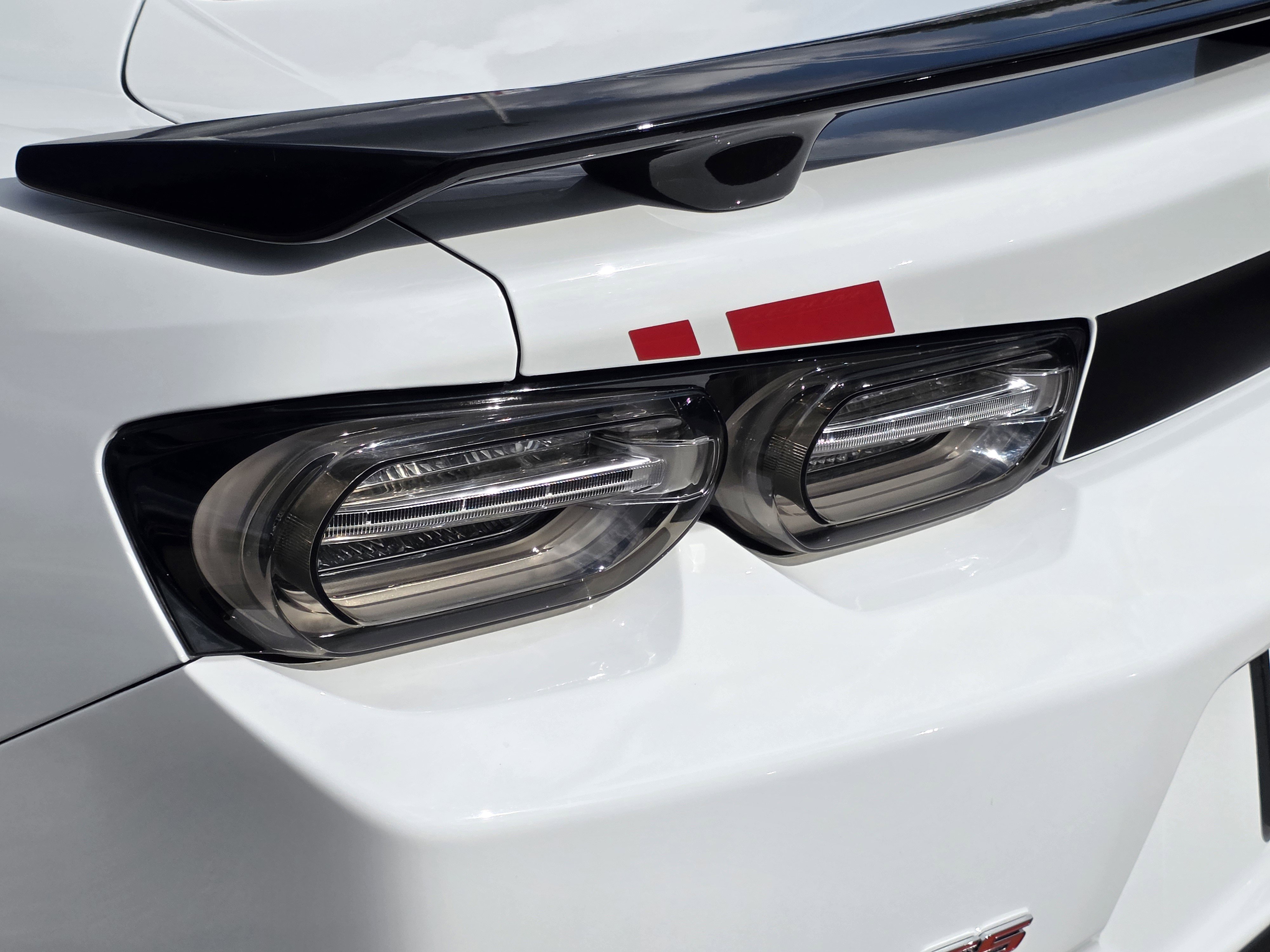 2021 Chevrolet Camaro 1SS photo 2