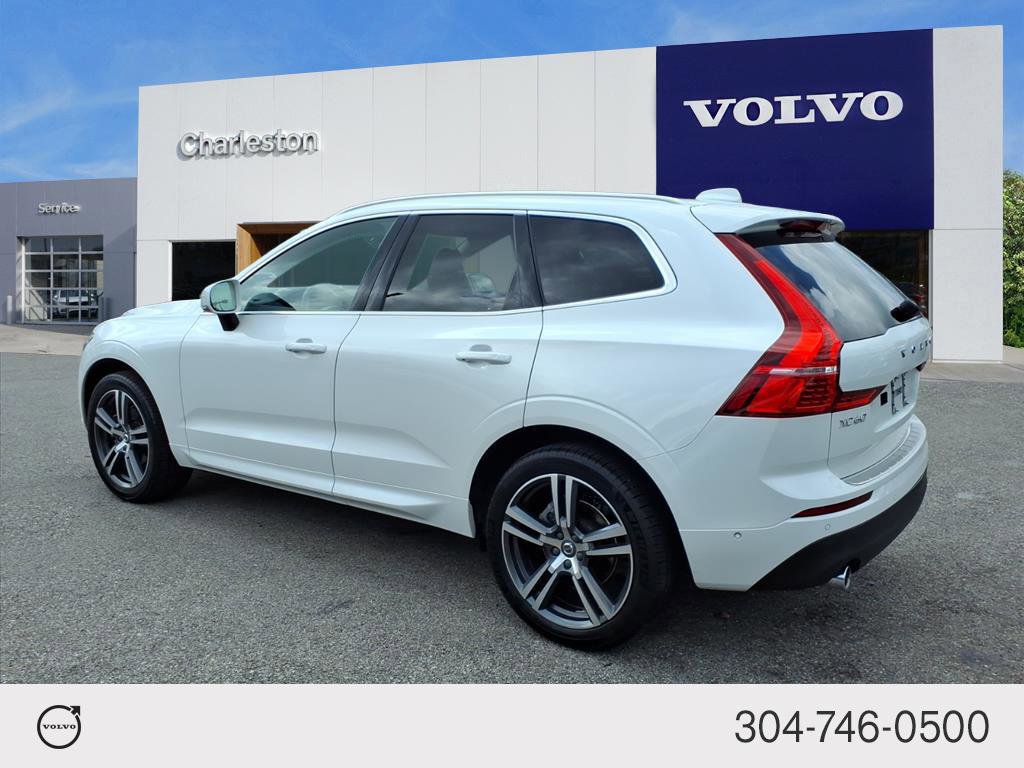 2019 Volvo XC60 Momentum photo 4