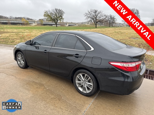 2017 Toyota Camry XLE XSE photo 4