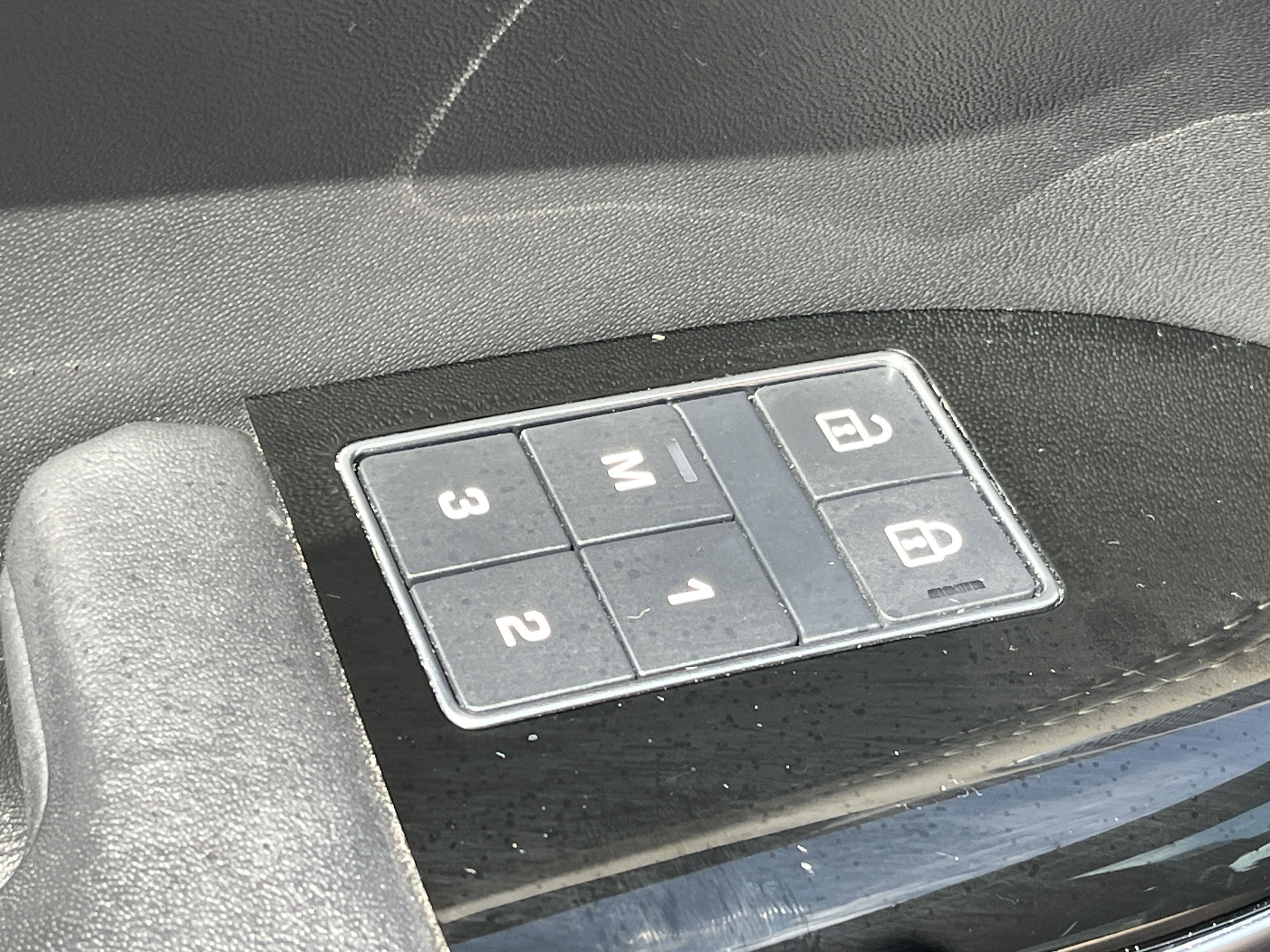 2022 Land Rover Range Rover Sport HSE Dynamic photo 6