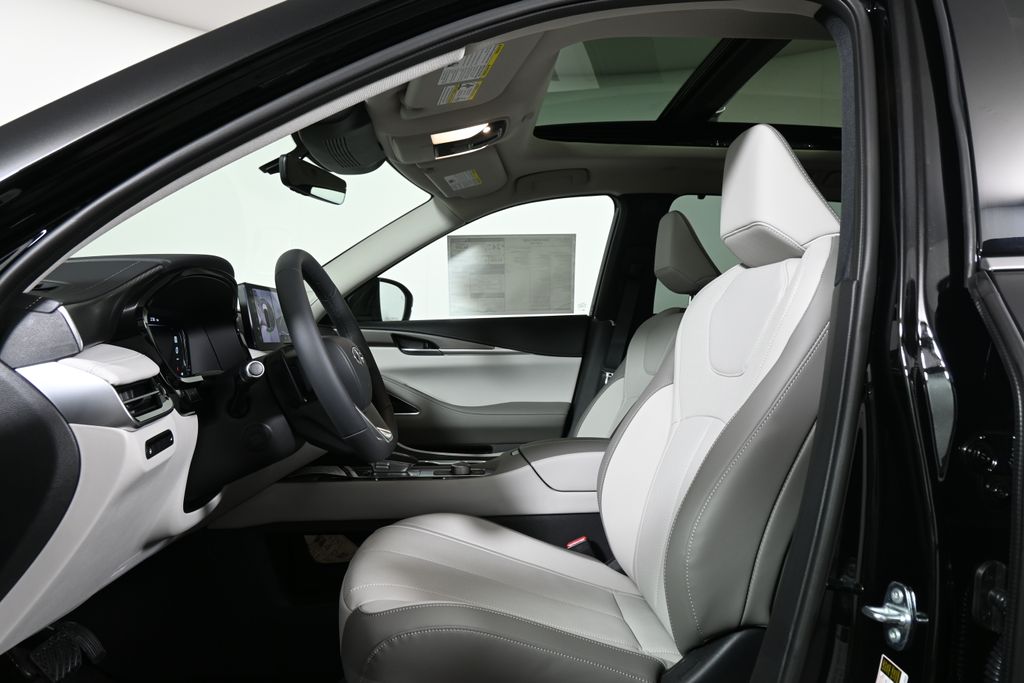 2026 Infiniti QX60 Luxe AWD photo 2