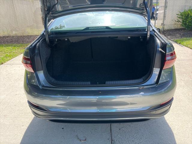 2025 Volkswagen Jetta 1.5T S photo 17