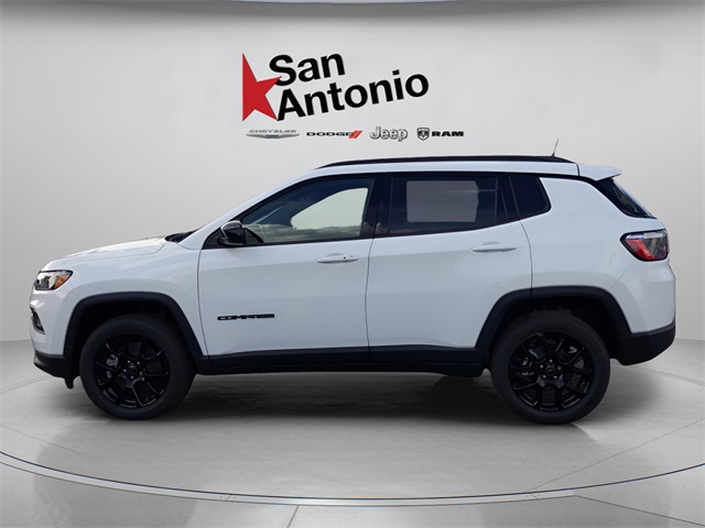 2026 Jeep Compass Latitude photo 3