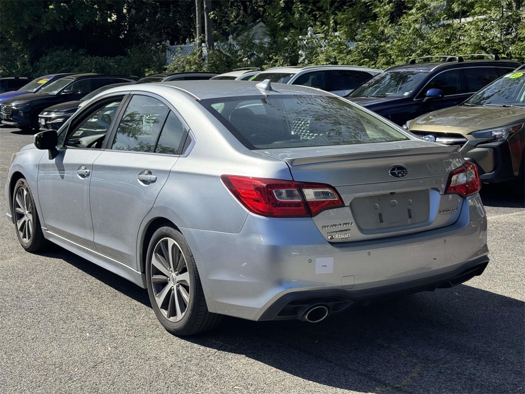 2018 Subaru Legacy 2.5i Limited photo 2