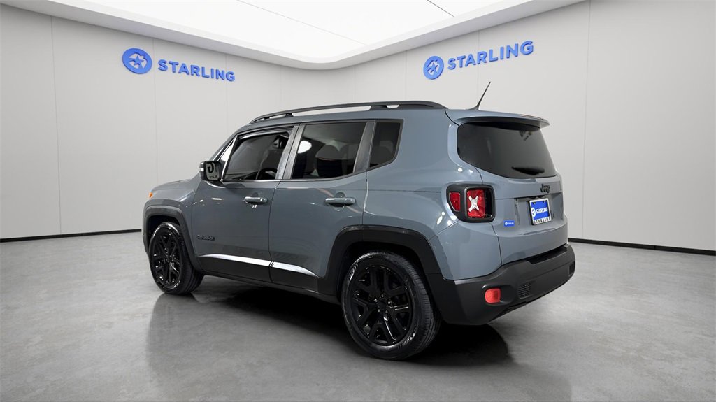 2017 Jeep Renegade Latitude North Edition photo 4