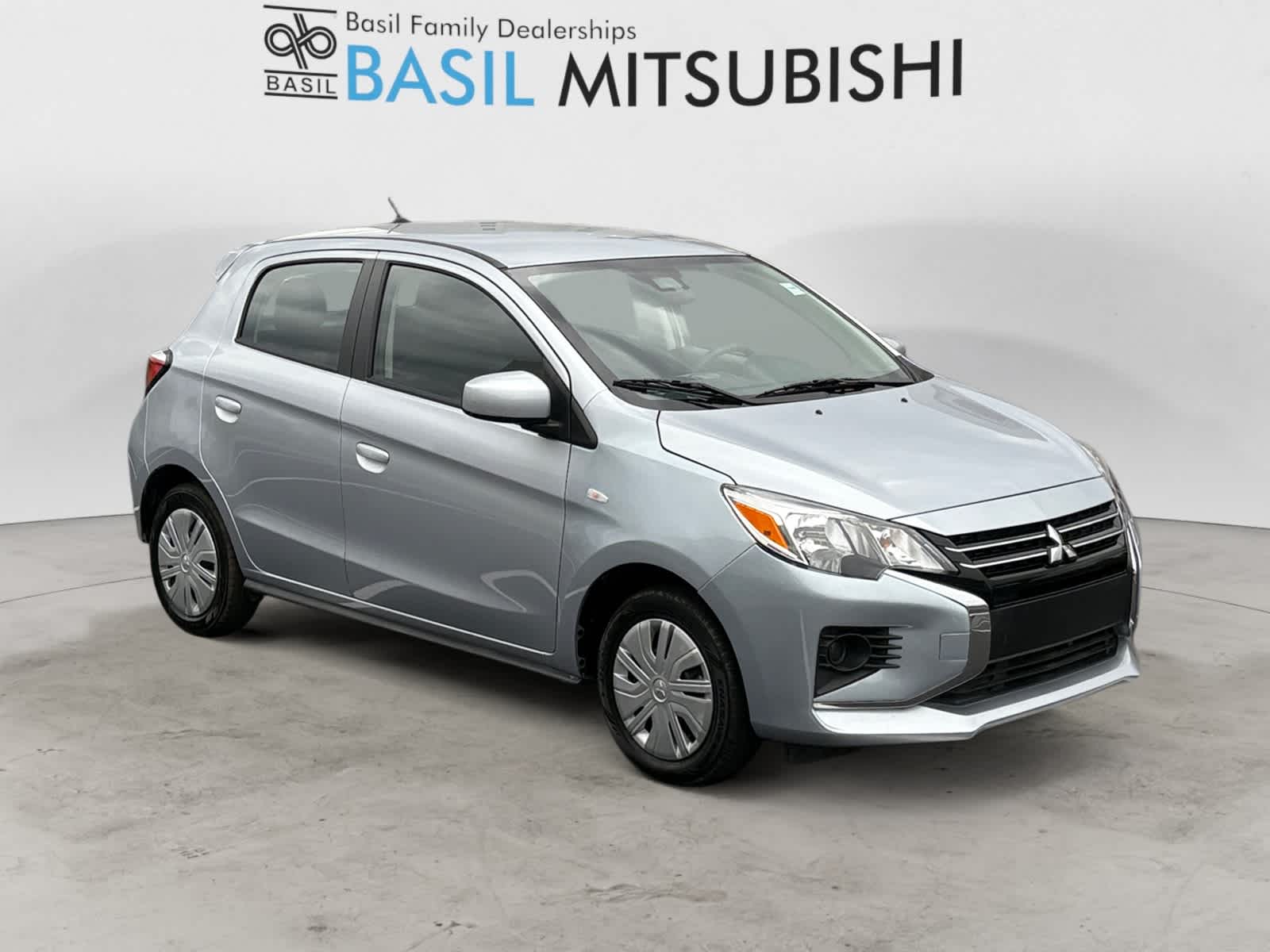 2024 Mitsubishi Mirage ES's photo