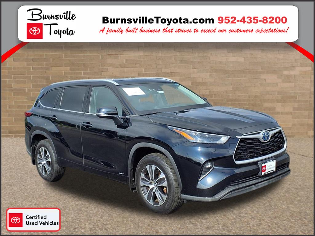 2022 Toyota Highlander XLE's photo