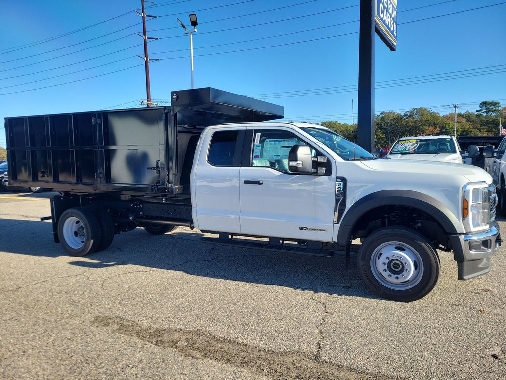 2024 Ford F-450 Super Duty Chassis Cab XL's photo