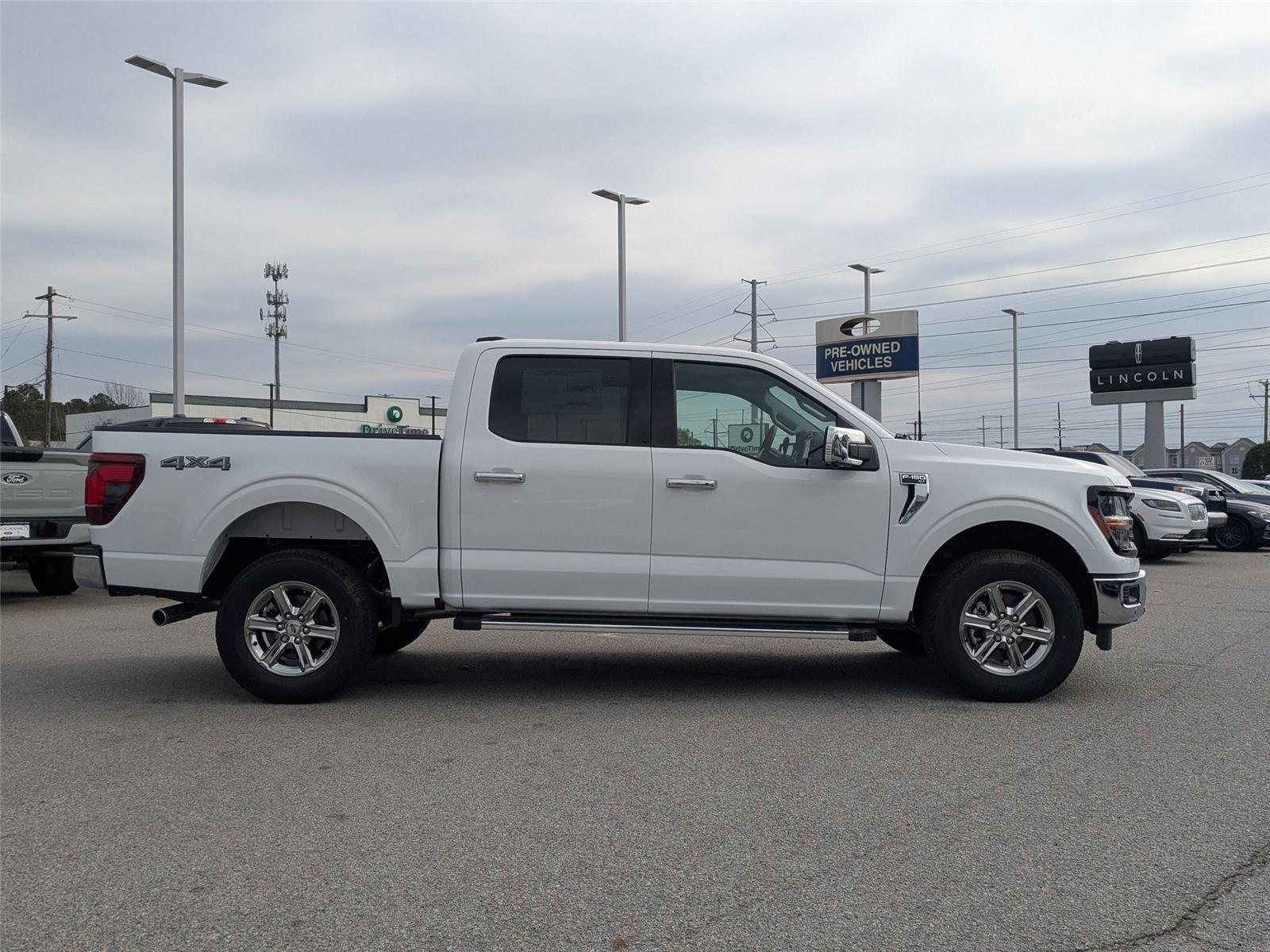 2025 Ford F-150 XLT photo 2
