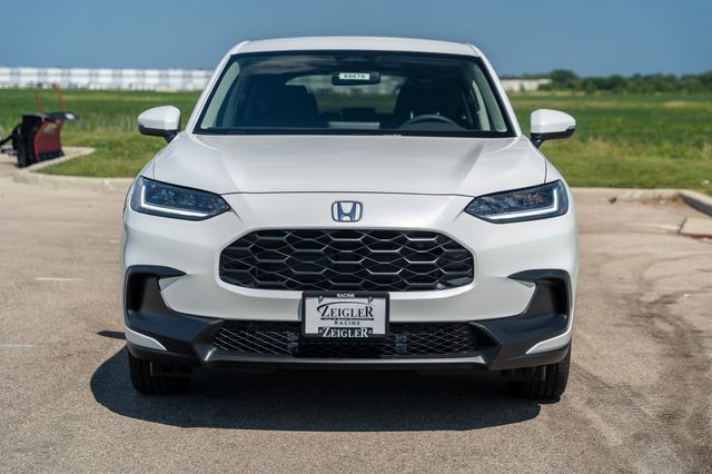 2026 Honda HR-V LX photo 2