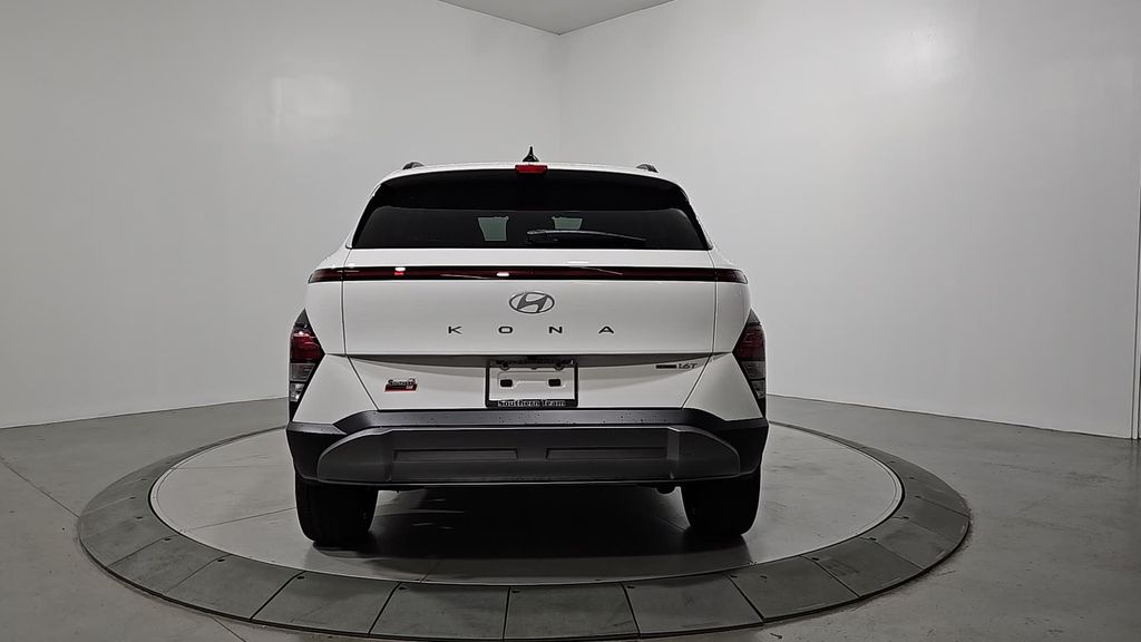 2026 Hyundai Kona SEL photo 4
