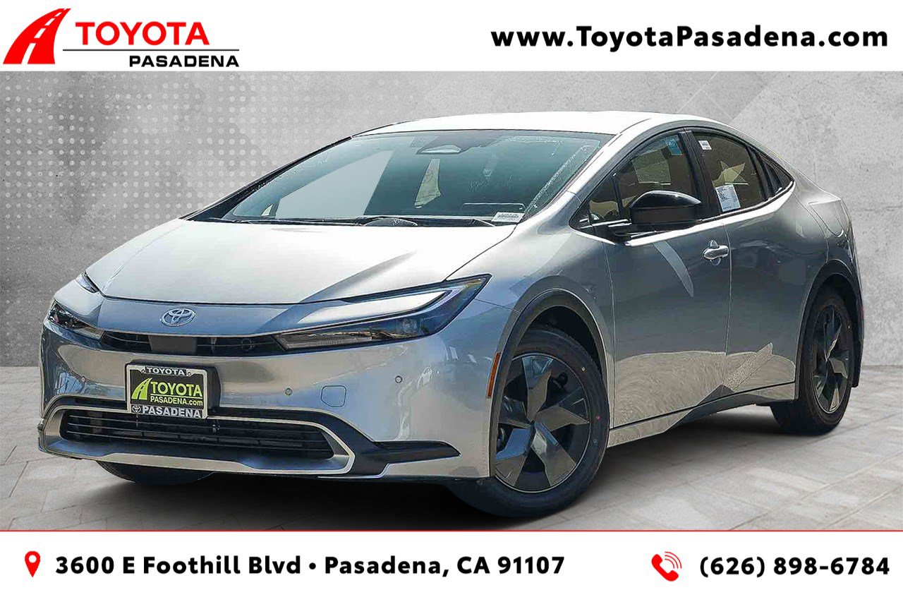 2026 Toyota Prius SE's photo