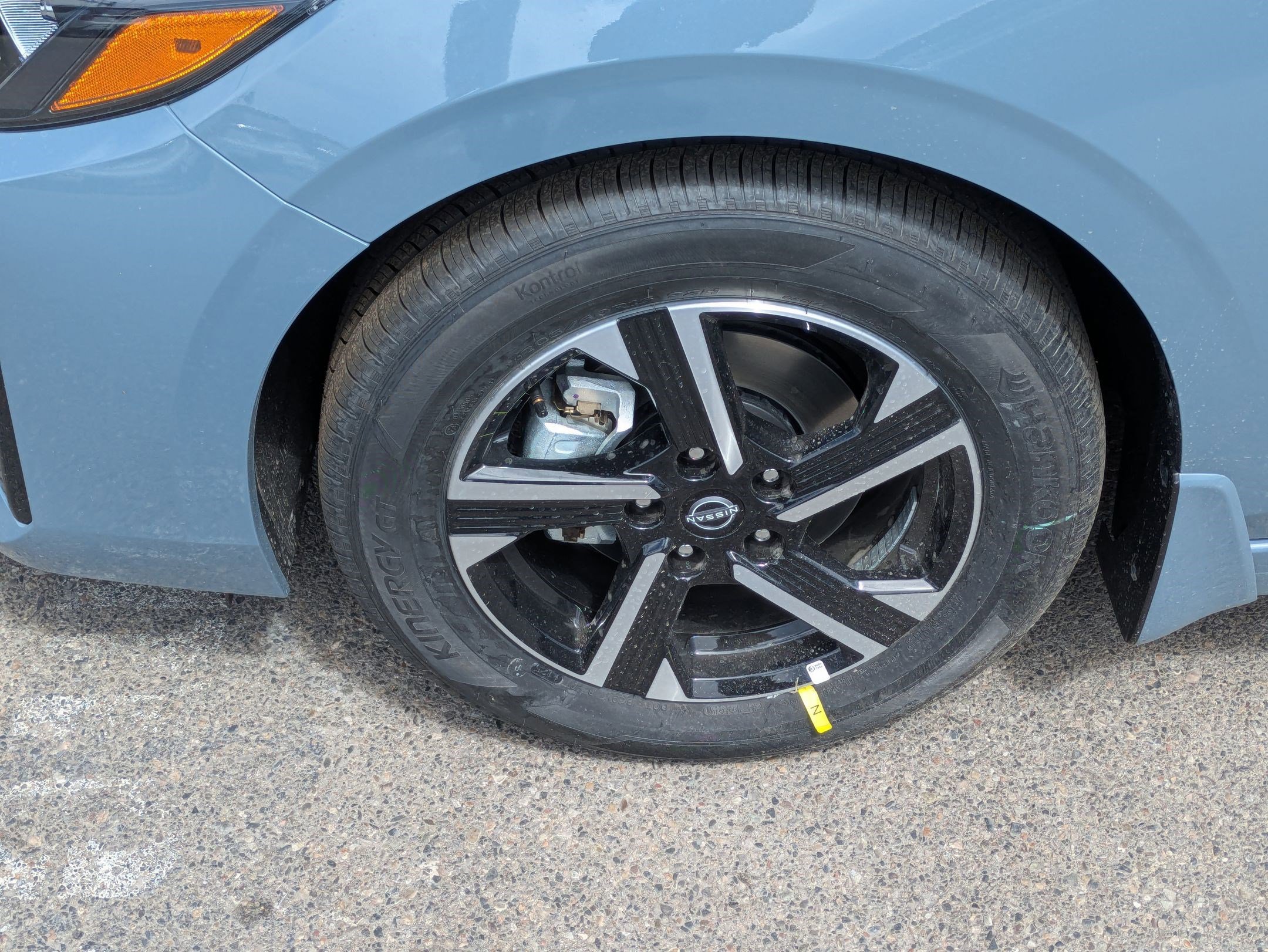 2025 Nissan Sentra SV photo 10