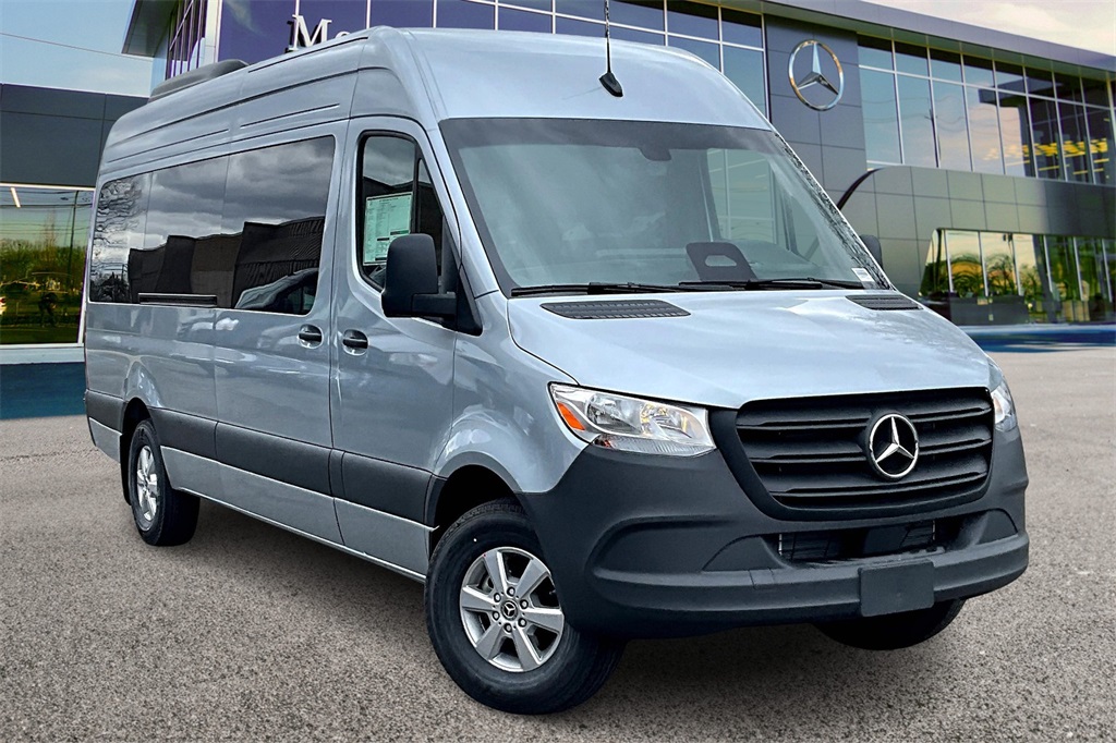 2025 Mercedes-Benz Sprinter Passenger Van Base's photo